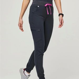 Size Small high rise Zamora jogger pants and one pocket Catarina top.